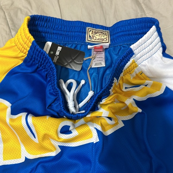 Men’s Hardwood Classic Denver Nuggets retro basketball shorts - Picture 2 of 5